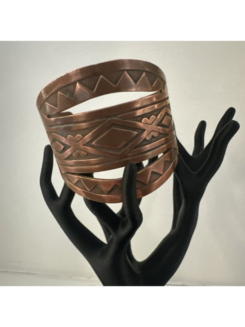 Vtg Mid Century Solid COPPER Wide Bracelet SOUTHWESTERN Cuff TRIBAL Bangle